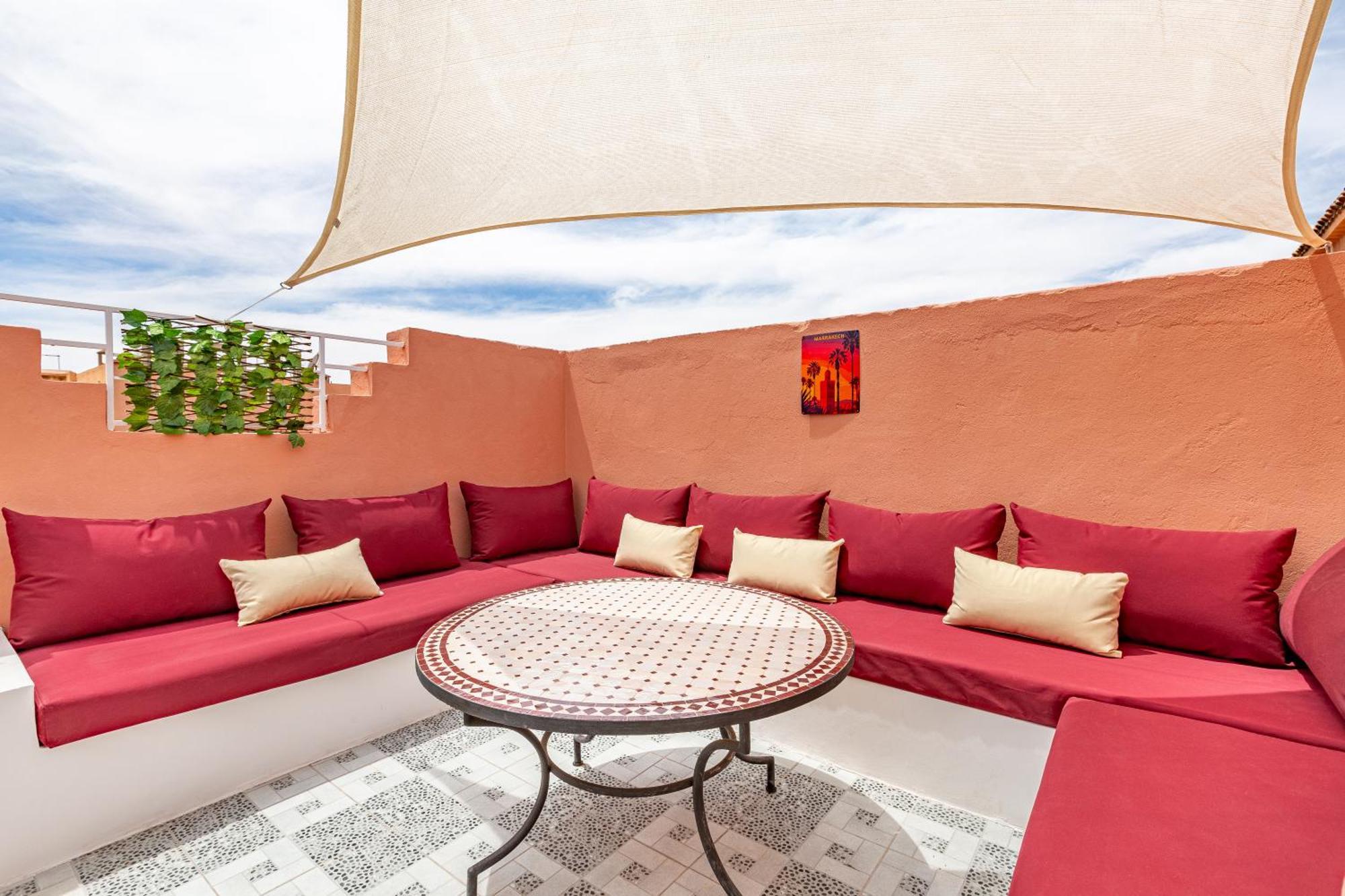 Riad Elegant Et Convivial, Piscine Chauffee & Spa, Familles & Couples Marrakesh Exterior photo