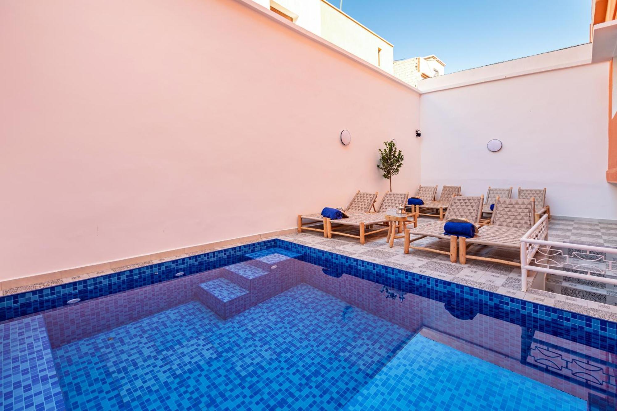 Riad Elegant Et Convivial, Piscine Chauffee & Spa, Familles & Couples Marrakesh Exterior photo