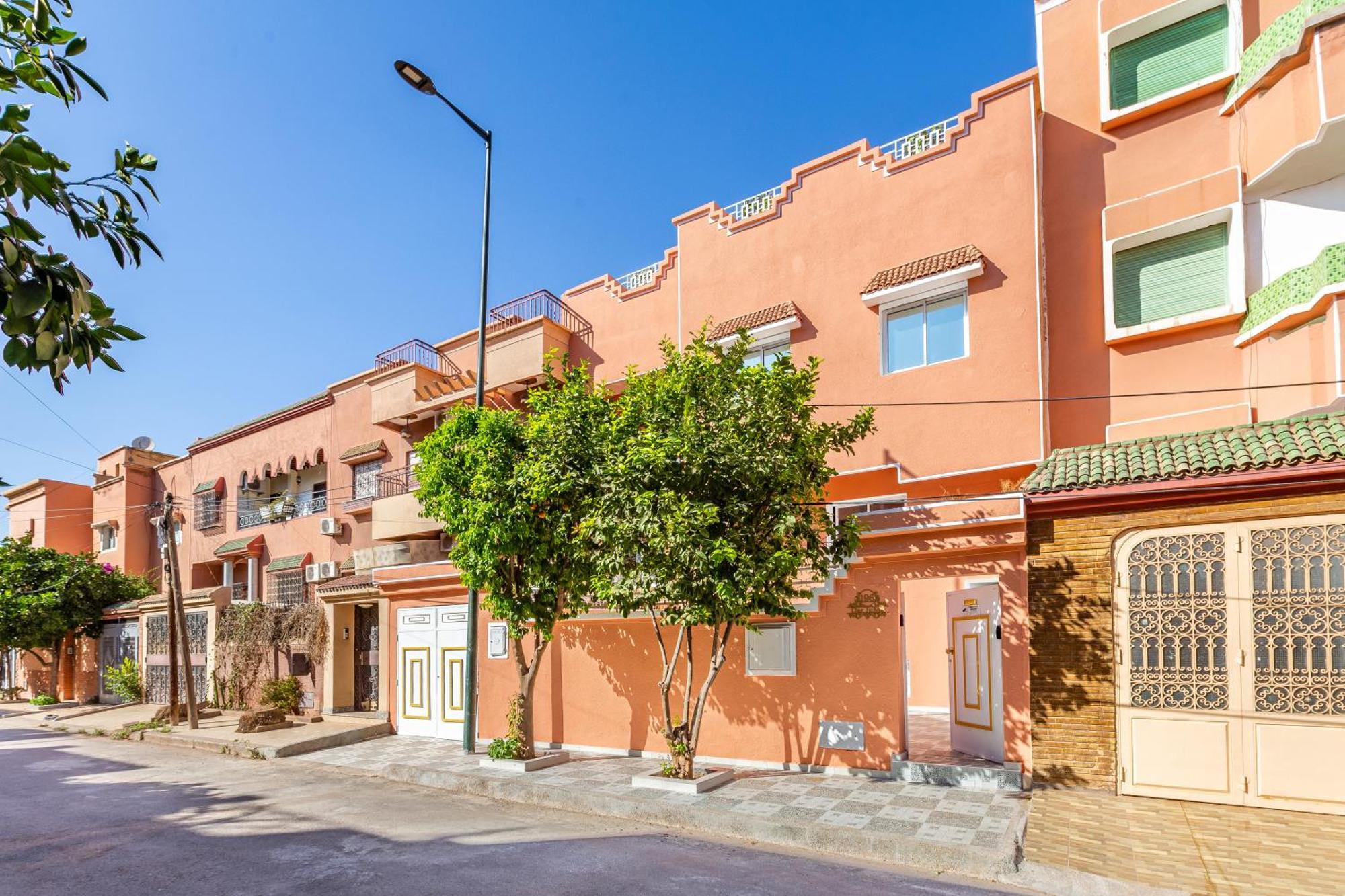 Riad Elegant Et Convivial, Piscine Chauffee & Spa, Familles & Couples Marrakesh Exterior photo